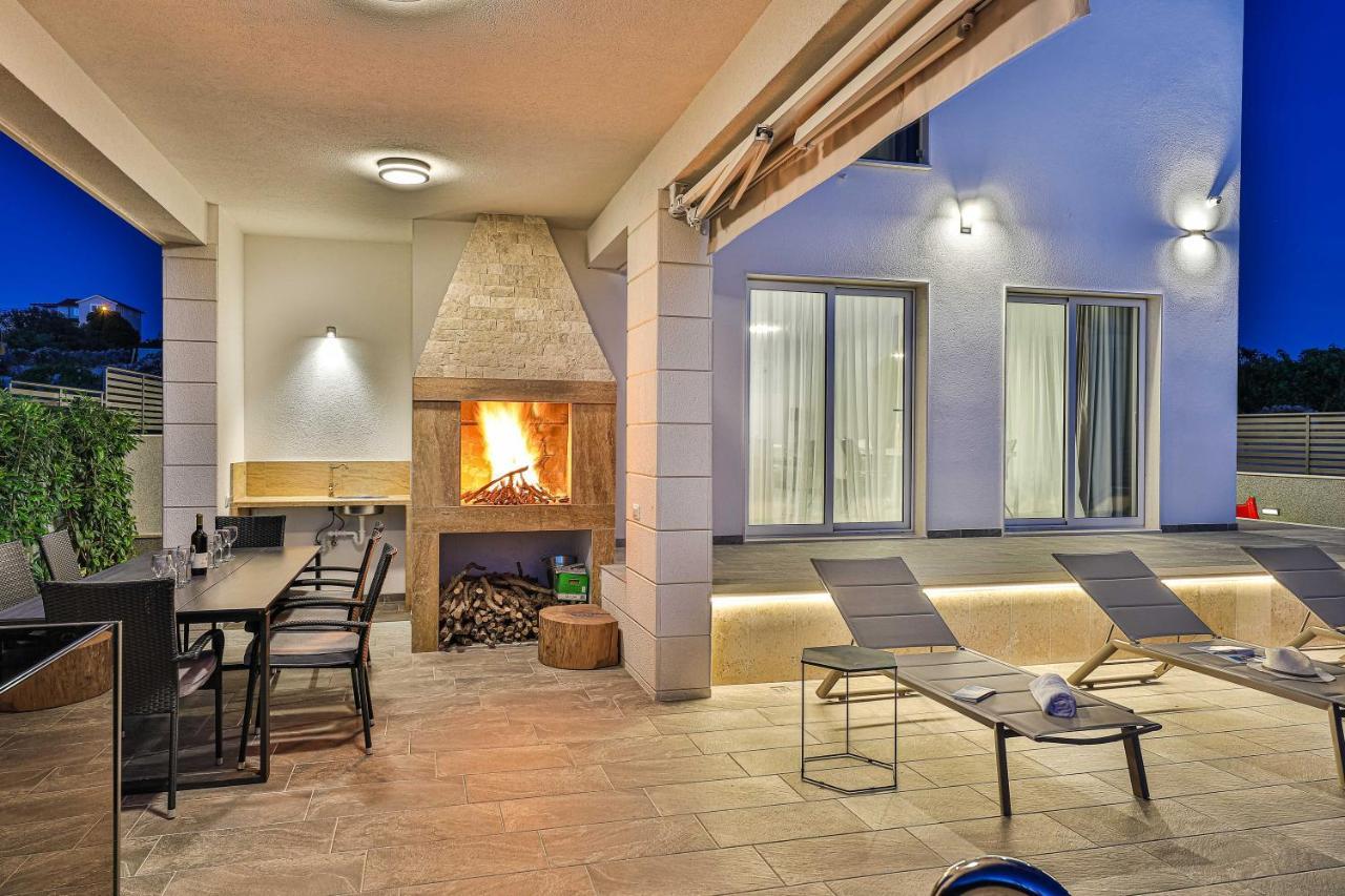 Villa Le Soleil Rogoznica  Exteriör bild